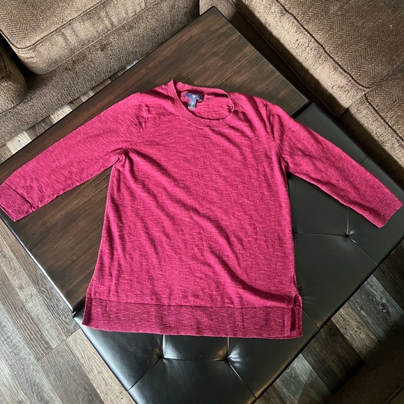 GAP Tops - GAP Women’s Burgundy Crewneck Sweater small hole in sleeve